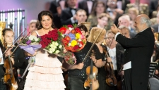 Anna Netrebko a Dmitri Hvorostovsky na Rudém náměstí